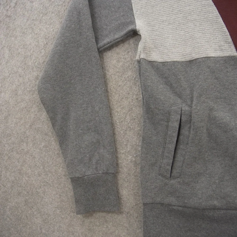 Buckle BKE Sweater Mens Medium  Gray Red Mock Neck Knit 1/4 Zip Pullover